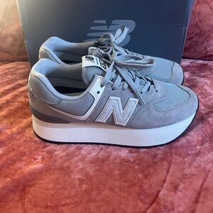 New Balance women's Gray Sneakers
